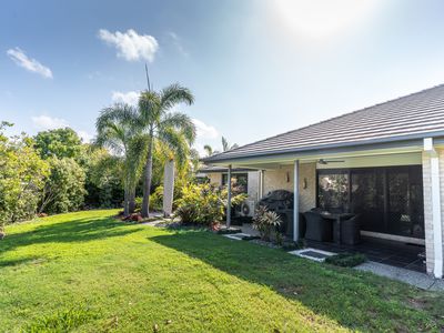 5 Ballyalla Crescent, Warner