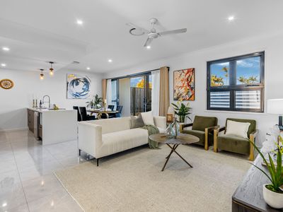 11 / 10 Zircon Close, Rochedale