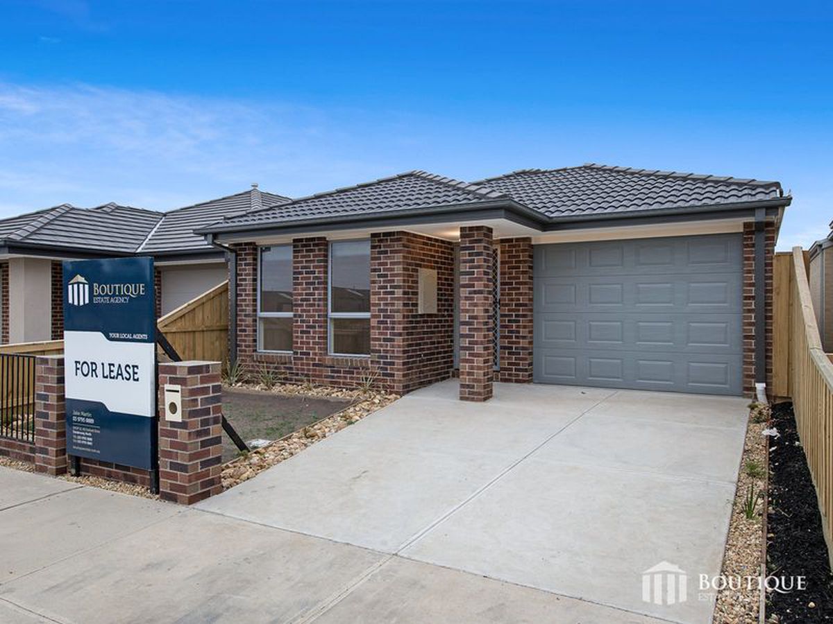 11 Maywood Street, Pakenham