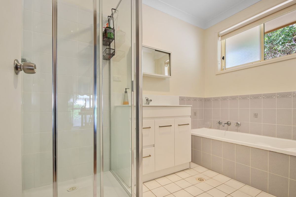 42 Mummaga Lake Drive, Dalmeny