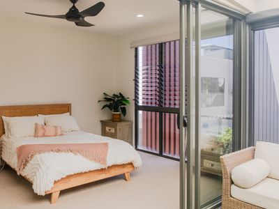 13 SALACIA DRIVE, Paradise Point