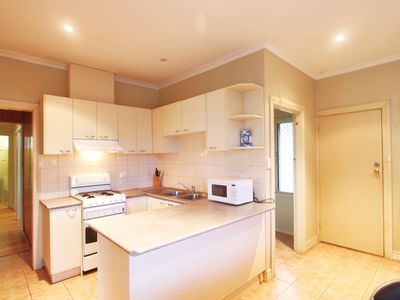 1 / 1 Koonawarra Street, Clayton