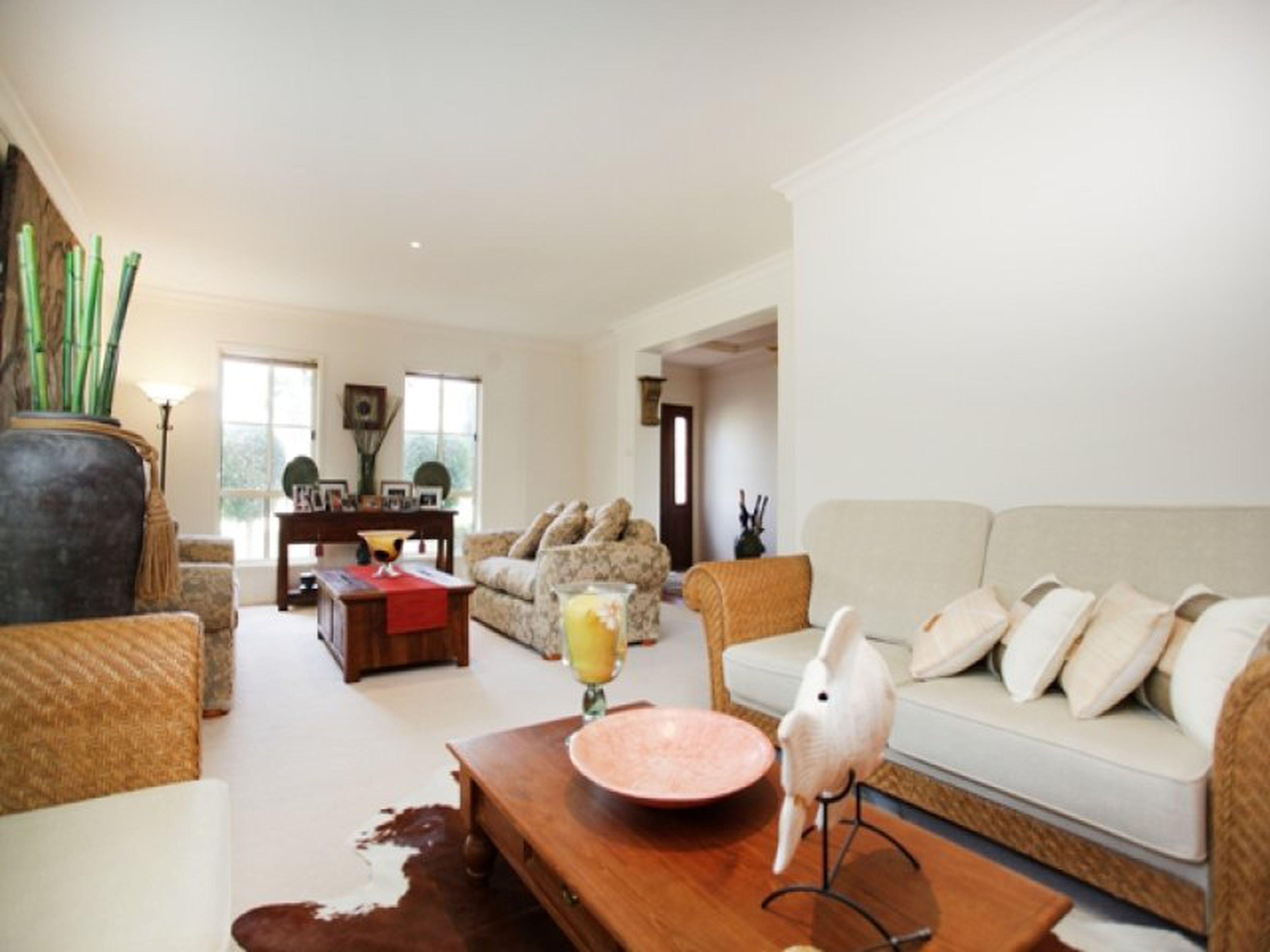 24 St Andrews Drive, GLENMORE PARK