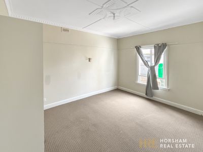 16 Johnson Street, Horsham