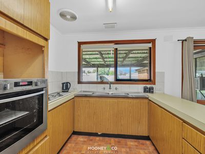7 Hume Court, Cranbourne North