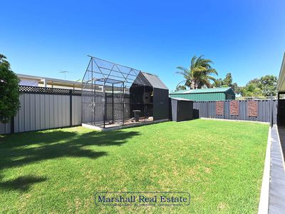 92 Balladong Loop, Carramar