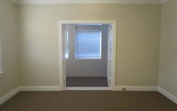 2 / 419 Anzac  Parade, Kingsford