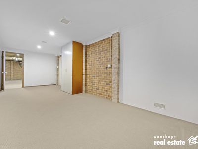 77 Albert Street, Kendall