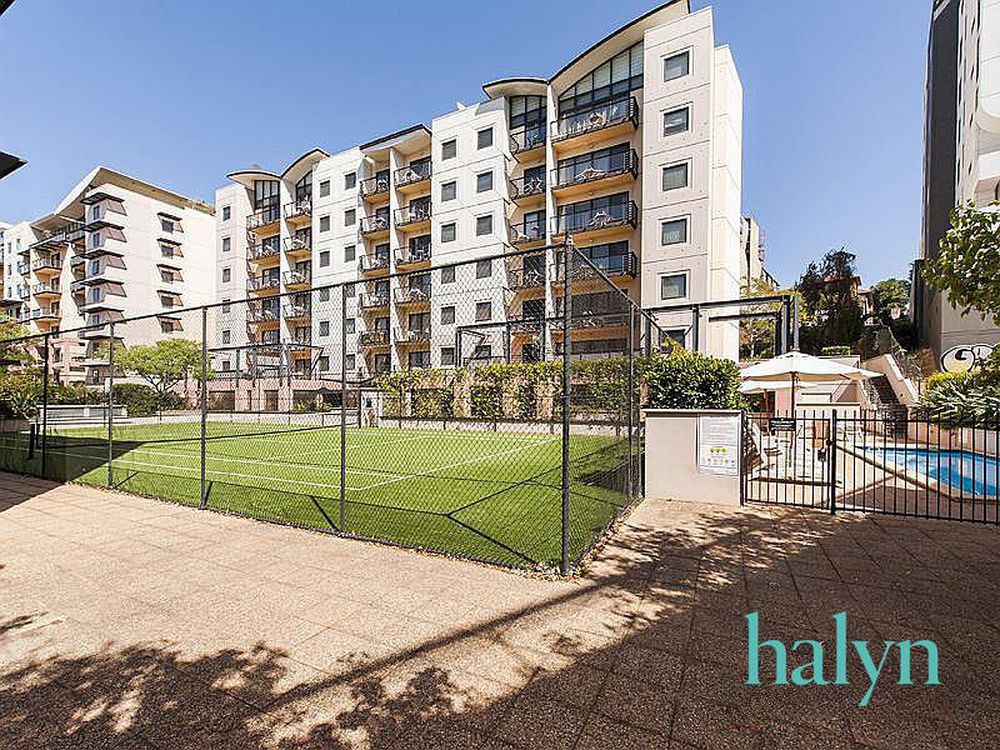 15 / 118 Mounts Bay Road, Perth