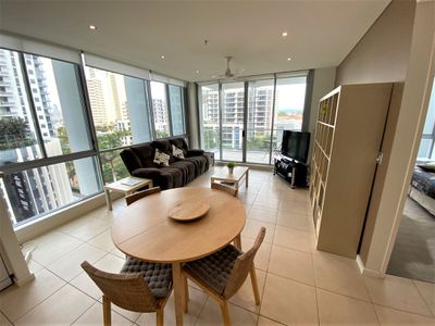 1008 / 1 Como Crescent, Southport