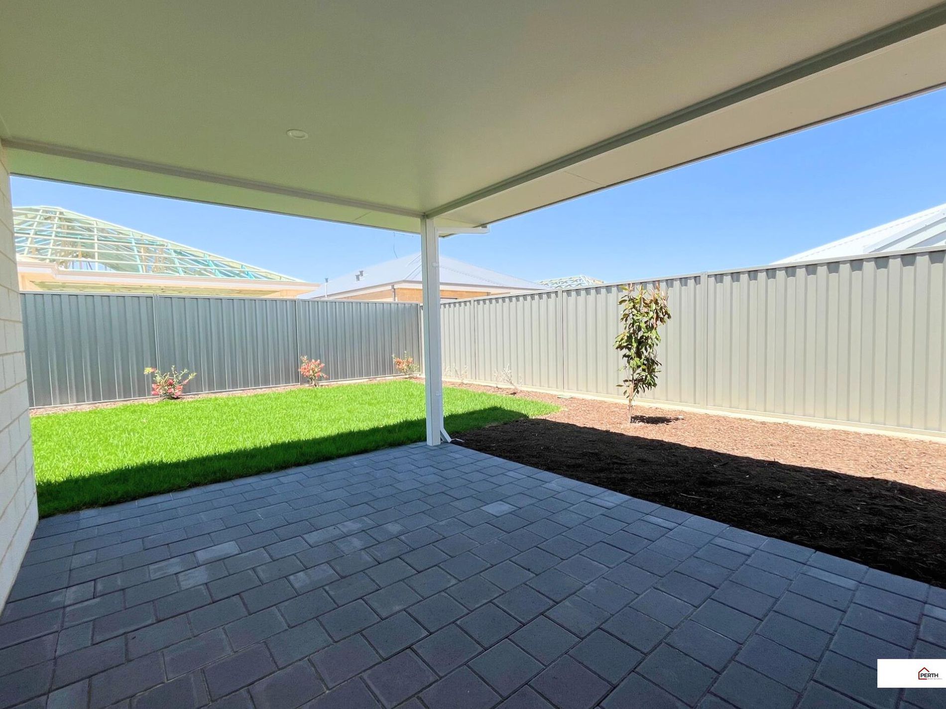 10 Houghton Street, Eglinton