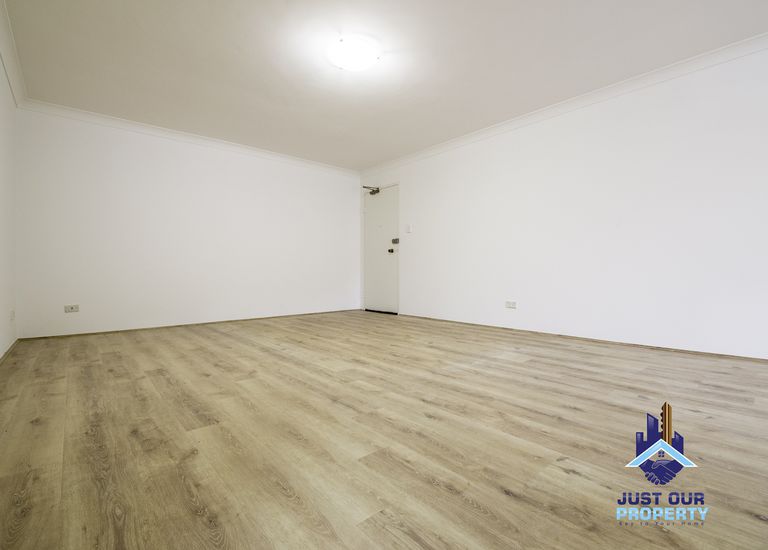 8 / 113-115 Meredith Street, Bankstown