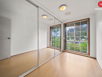 2 Albatross Avenue, Hinchinbrook