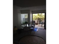 20 / 10 Grand Parade, Kawana Island
