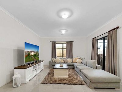 34 Mantello Drive, Werribee