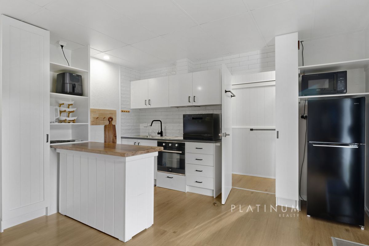 2 / 34 Township Drive, Burleigh Heads