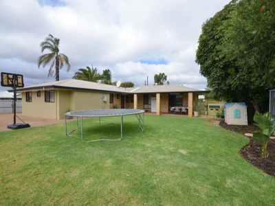 18 Shaw Street, West Lamington