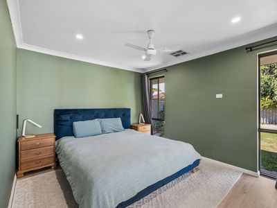 52 Sanderling Drive, Thornlie