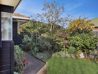 1 / 15 Pehi Kupa Street, Waikanae