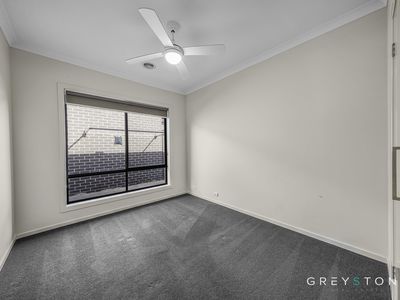10 Caro Way, Fraser Rise