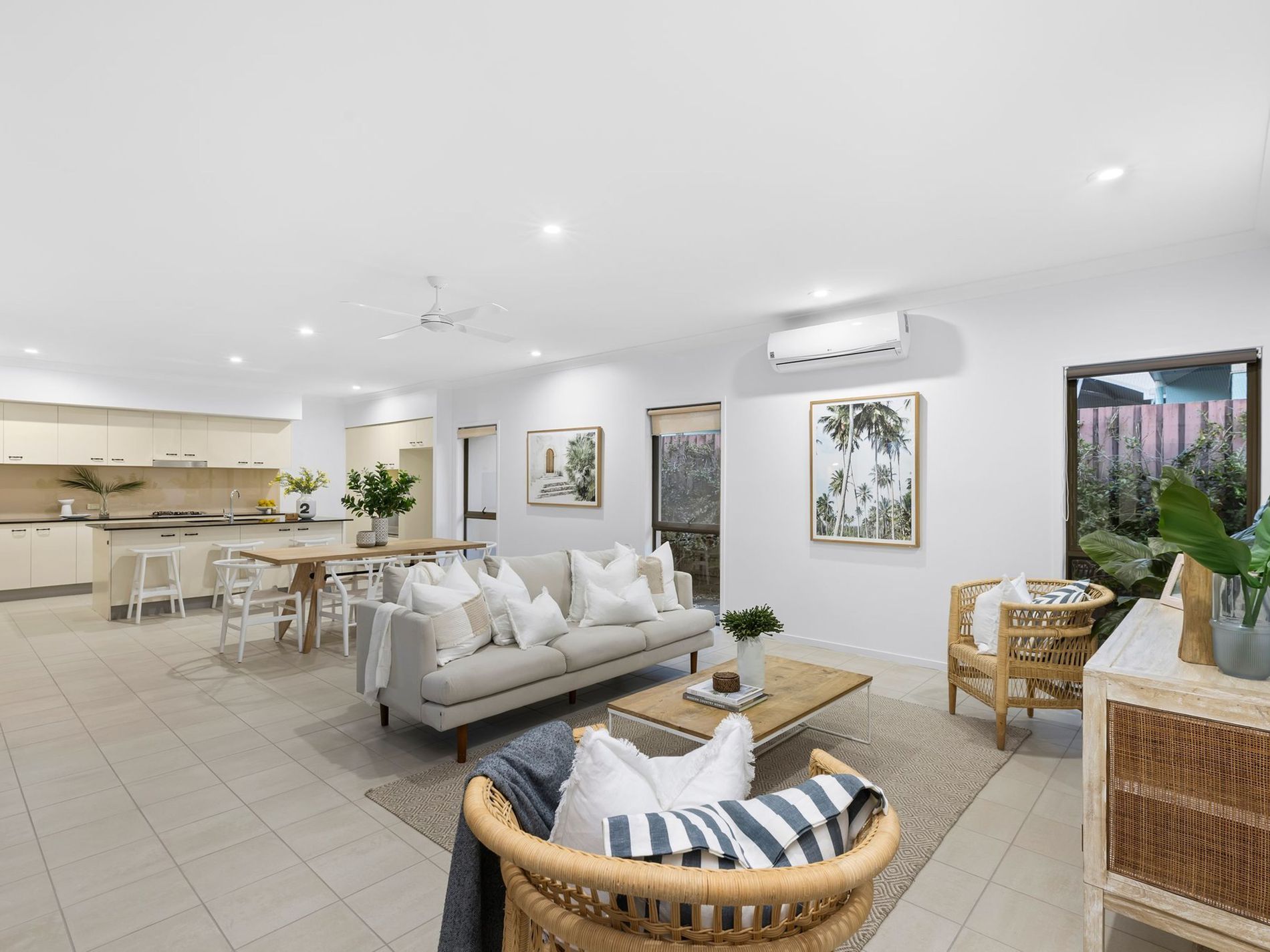 15 Hawksbury Crescent, Wakerley