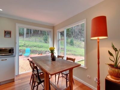 27 Sharpes Road, Crabtree