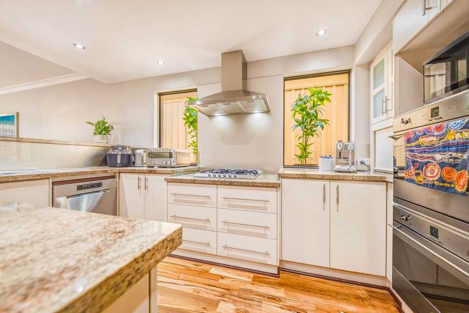 7 Turtles Bend, Secret Harbour