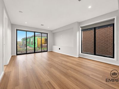 21 Skylark Avenue, Officer