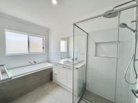 78 Redcomb Drive, Park Ridge