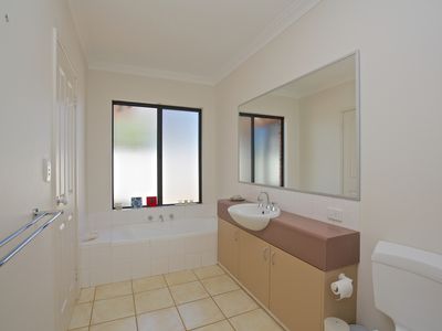 180b Alice Street, Doubleview