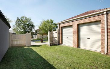 10 Highland Crescent, Narre Warren South