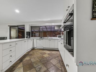 38 Mirambeek Road, Hoppers Crossing