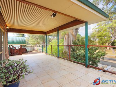 14 Redcliffe Road, Greenfields