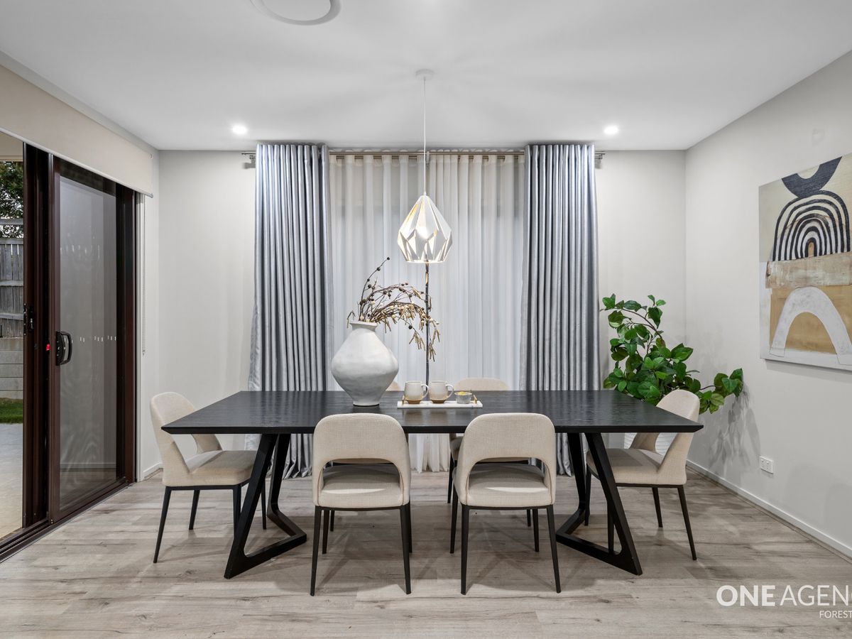 79 Calm Crescent, Springfield Lakes