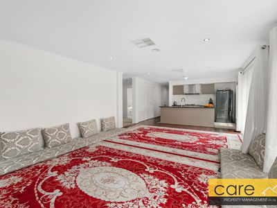 26 Verdant Avenue, Officer