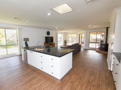 3 Birkdale Close, Dubbo