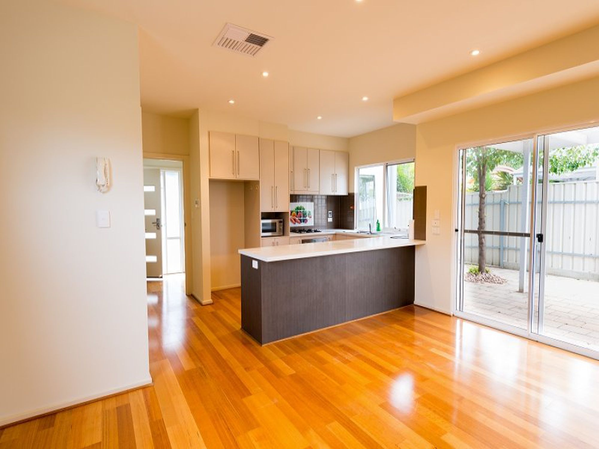 2 / 75 Brooker Terrace, Richmond