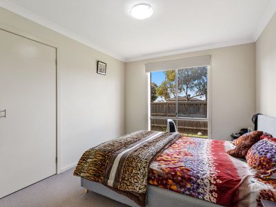 42 Ceratta Crescent, Tarneit