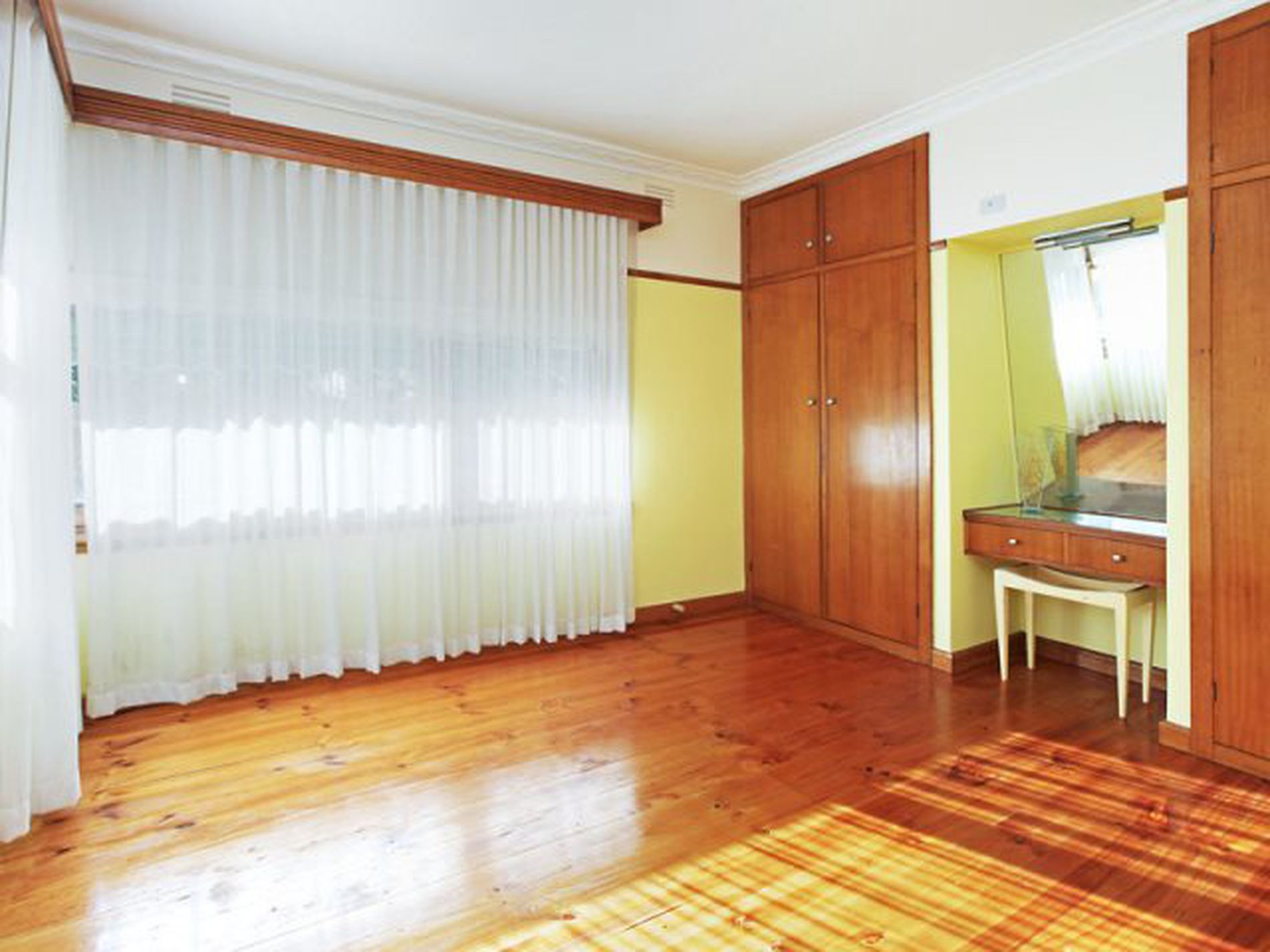 30 Hill Street, Belmont