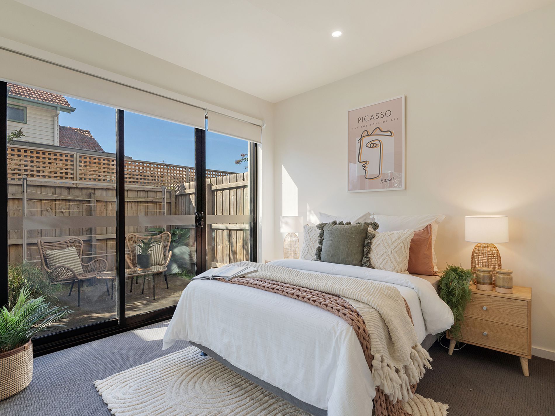 2 / 13 South Street, Hadfield