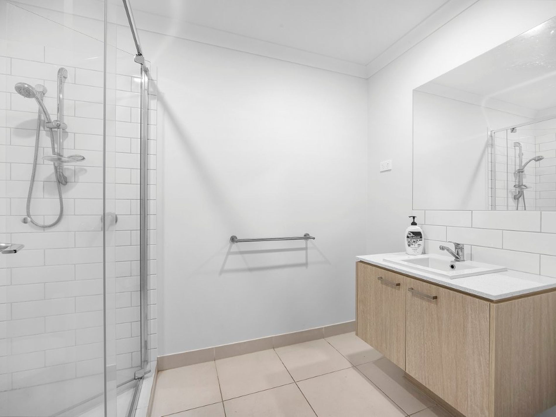 9 Peatland Walk, Werribee