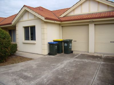 3 / 10 Douglas, Flinders Park