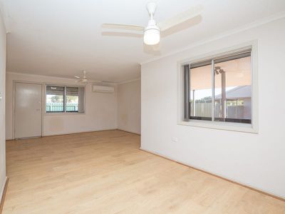 7 / 10 Dulverton Terrace, South Hedland