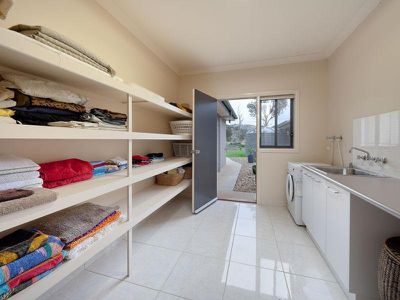 21 LAMBOURN DRIVE, Wodonga