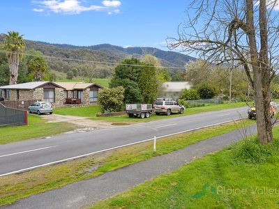 27 Simmonds Creek Road, Tawonga South