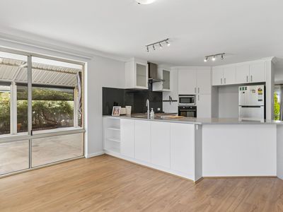 5 Elbrus Way, Caversham
