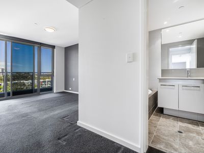 706 / 30 The Circus, Burswood