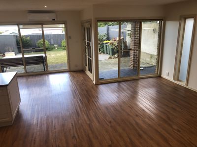 1 Raglan Street, Newtown