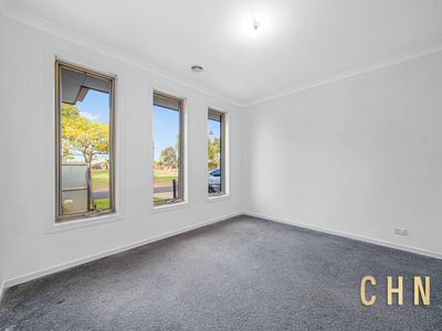 7 Donaldson Place, Point Cook