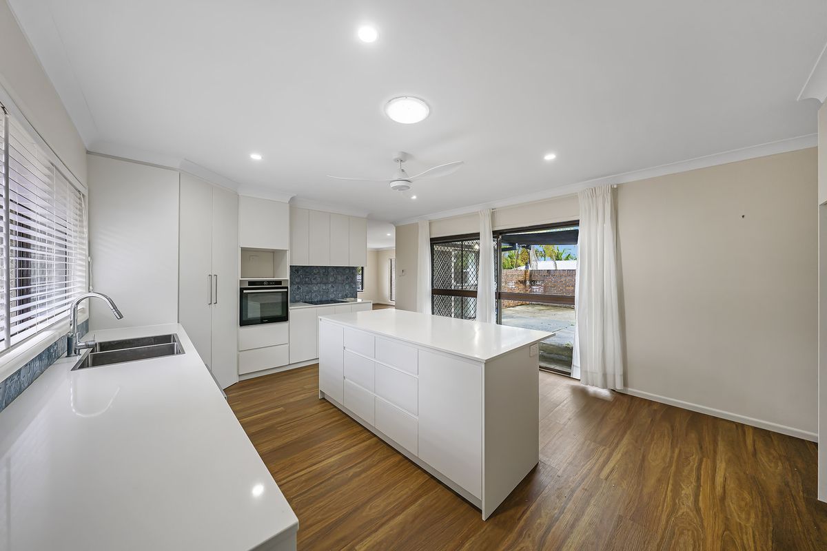 19 Warrigal Crescent, Ashmore